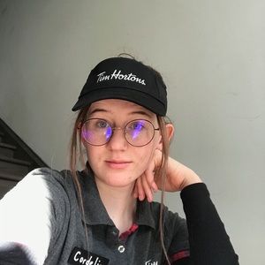 Meet your Posher, Cordelia